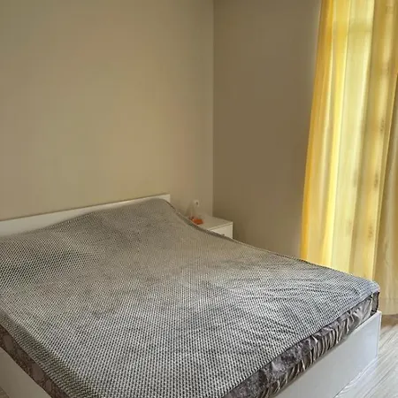 Apartment Persani 3 Sanny